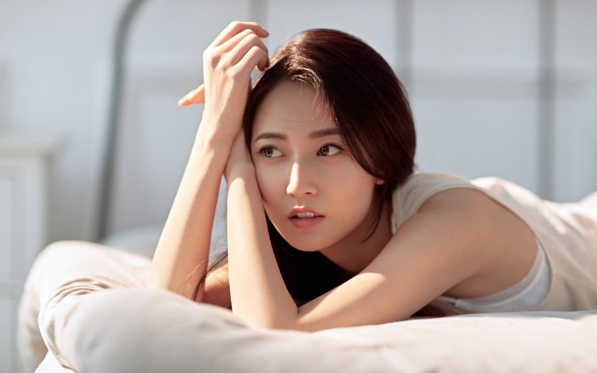 fb体育官网首页-_城市绿道：自行车与网球结合的多运动赛事_，自行车与汽车比赛