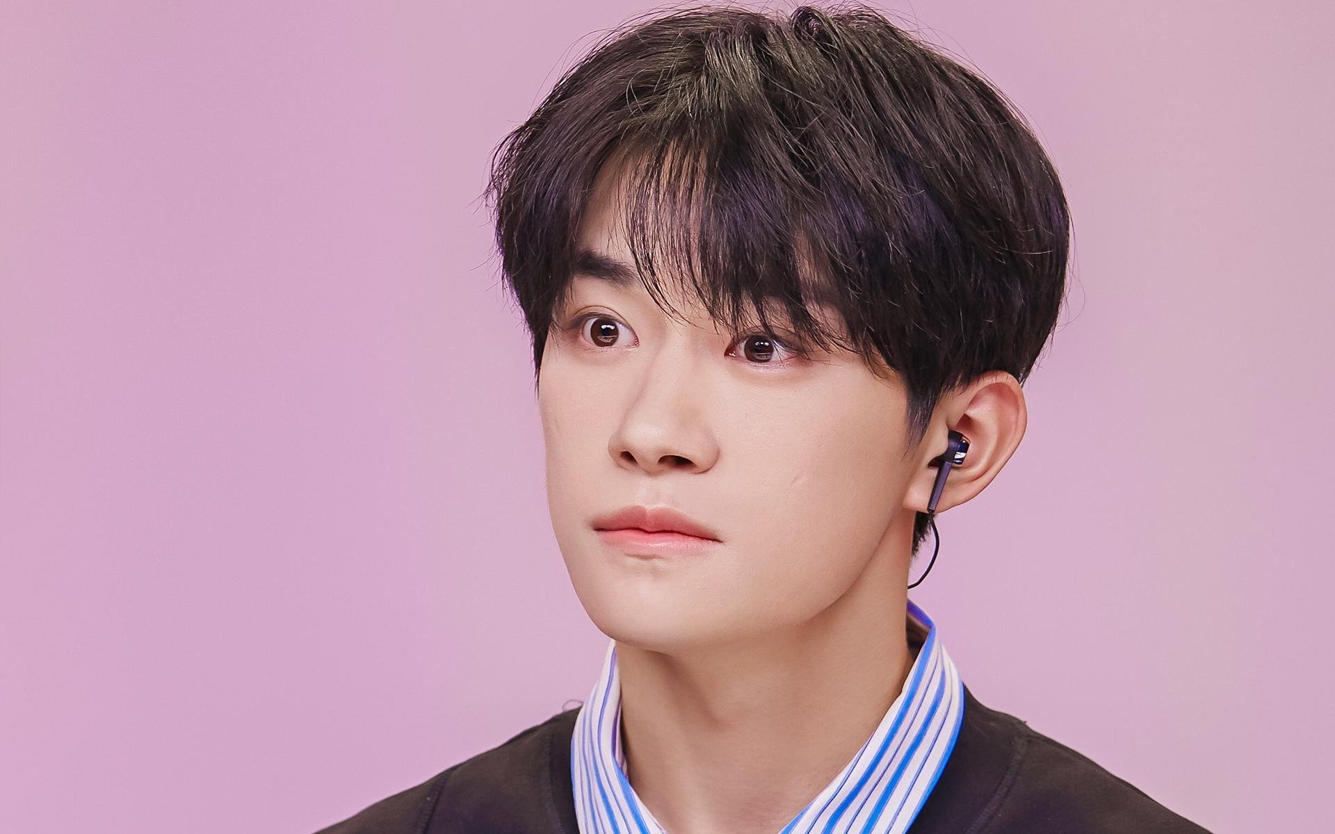 FB体育下载-_虚拟竞技场：高度沉浸式娱乐运动体验_，沉浸式虚拟现实游戏